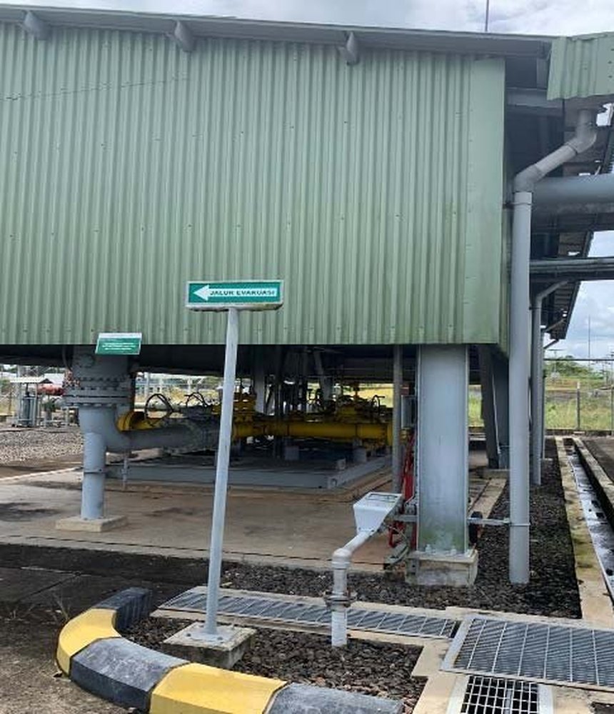 Metering system skid shelter facility